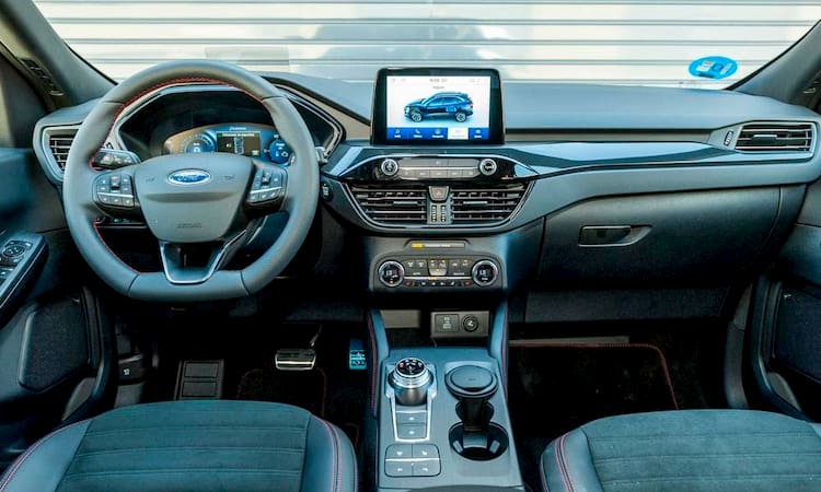 Interior del Ford Kuga Híbrido.