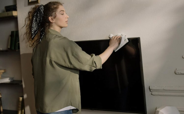 limpiar-pantalla-tv|cómo-limpiar-la-pantalla-de-la-tele