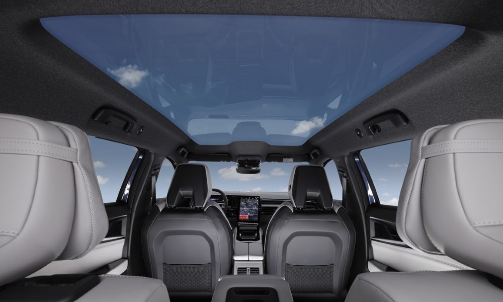 Renault Espace E-Tech Full Hybrid 2023 interior - Fuente: revista Motor Mundial