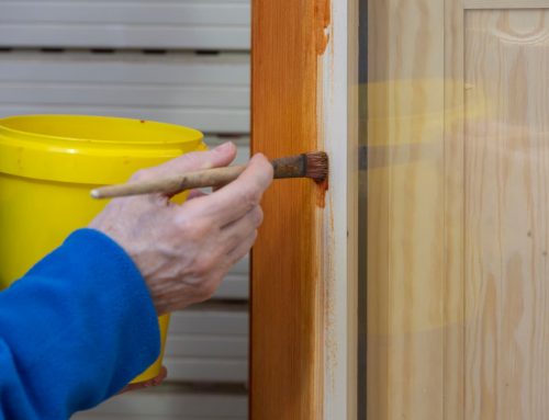 Aprende cómo pintar puertas de madera correctamente