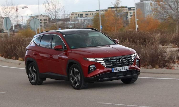 Hyundai Tucson 2021 rojo granate