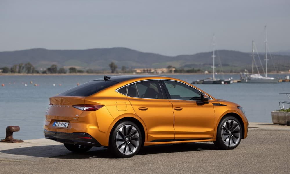 Skoda Enyaq Coupé ¾ trasera - Fuente: revista Motor Mundial