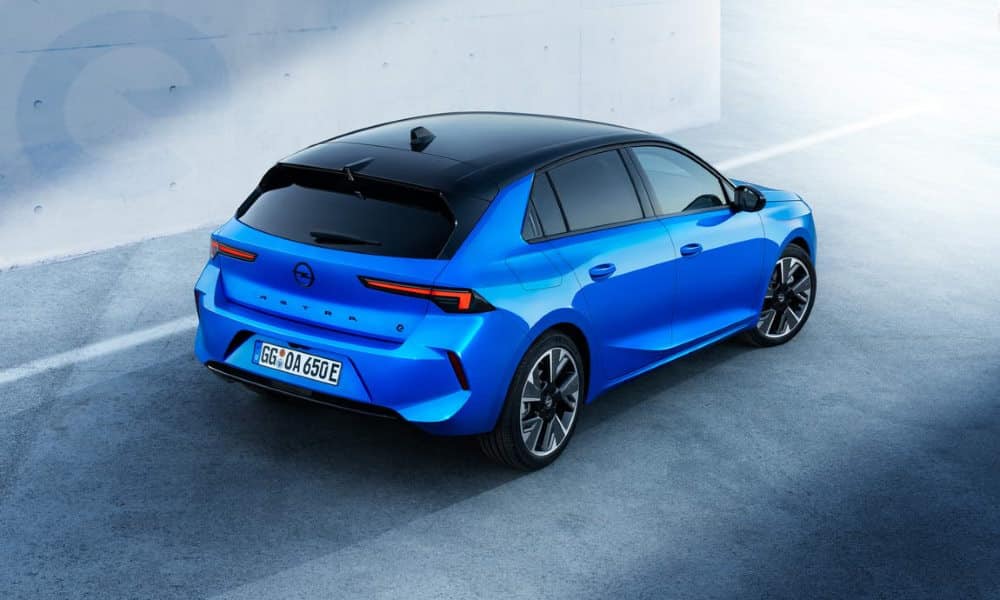 Opel Astra Electric 5p trasera