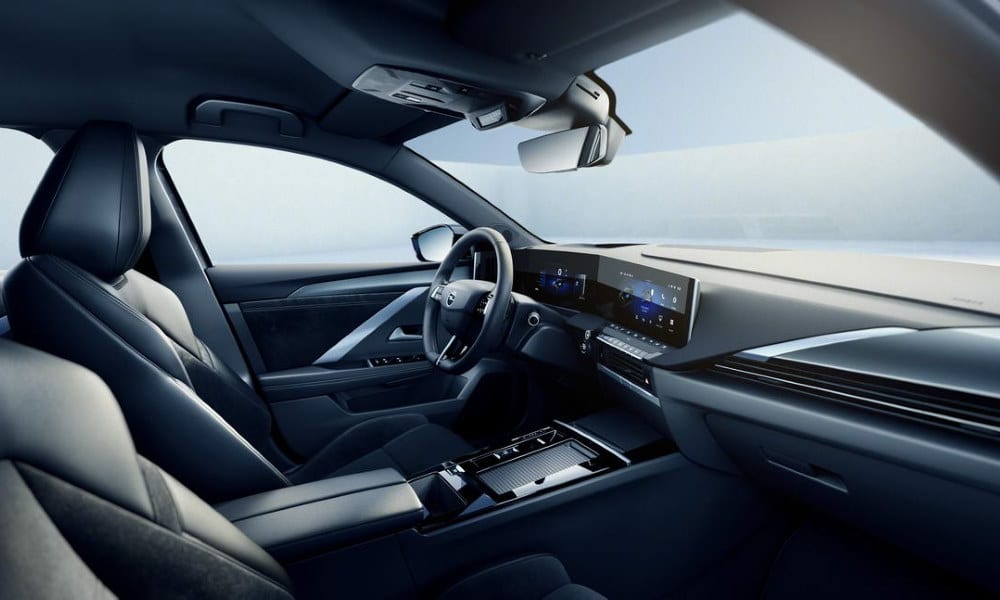 Opel Astra Electric interior delantera