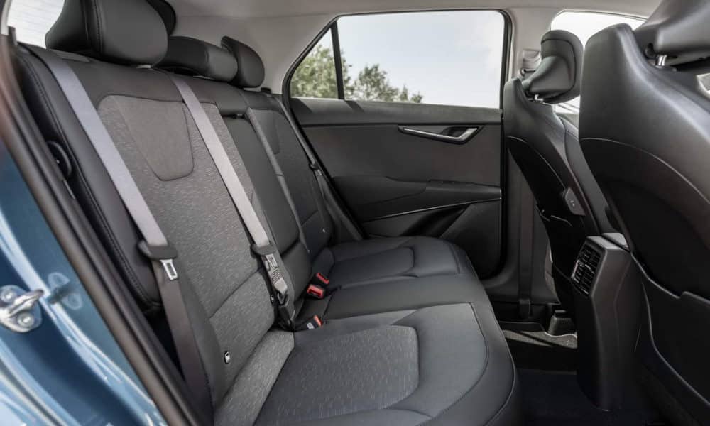 Kia Niro interior trasera - Fuente: revista Motor Mundial