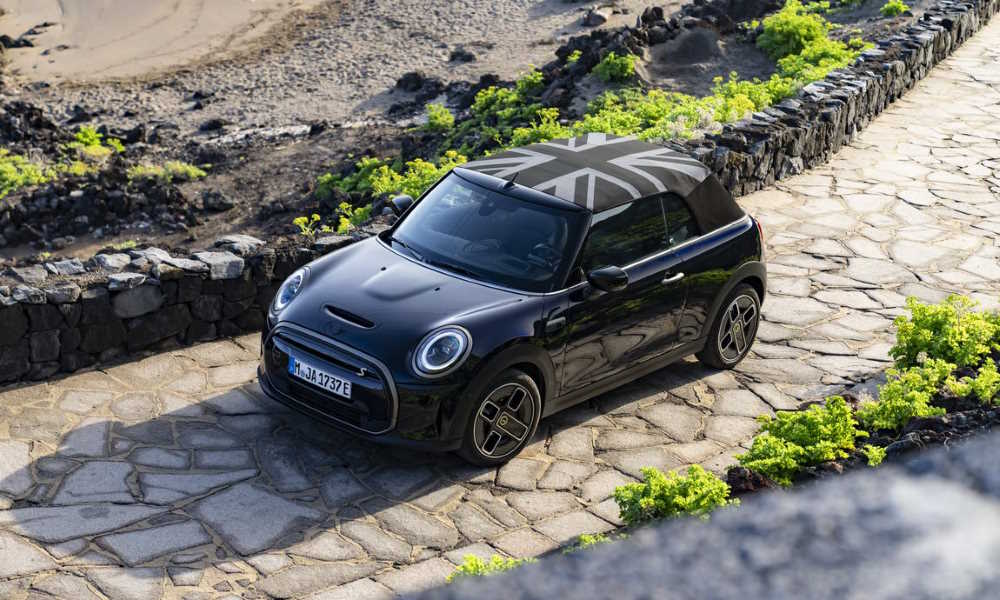 Mini Cooper SE Cabrio Eléctrico - Fuente: revista Motor Mundial