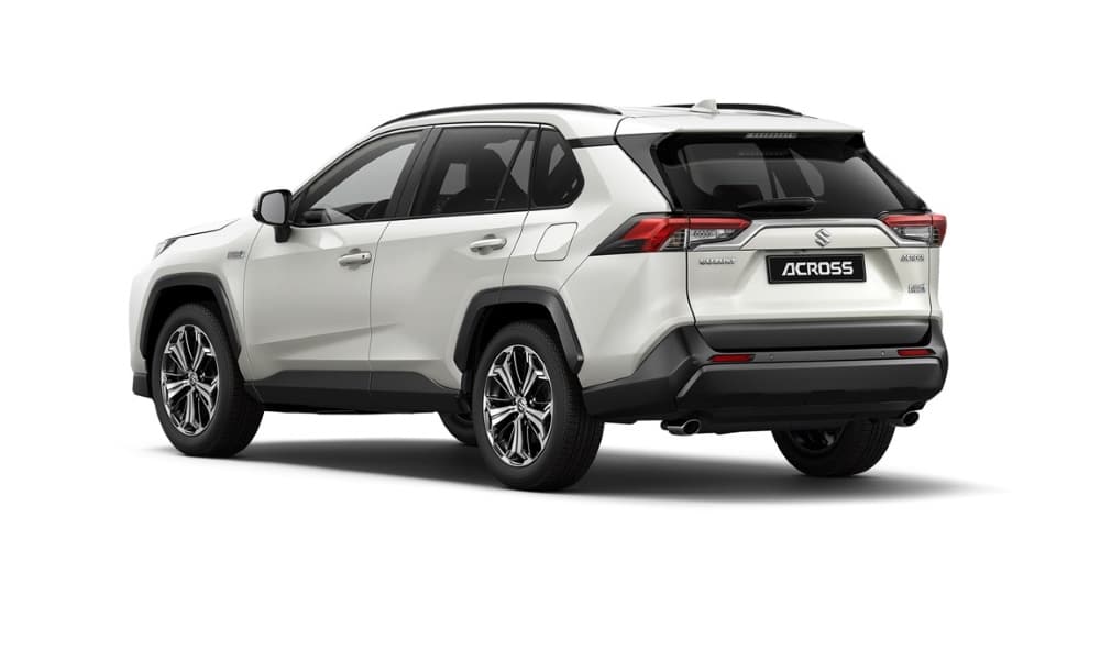 Suzuki Across 2023 ¾ trasera - Fuente: revista Motor Mundial