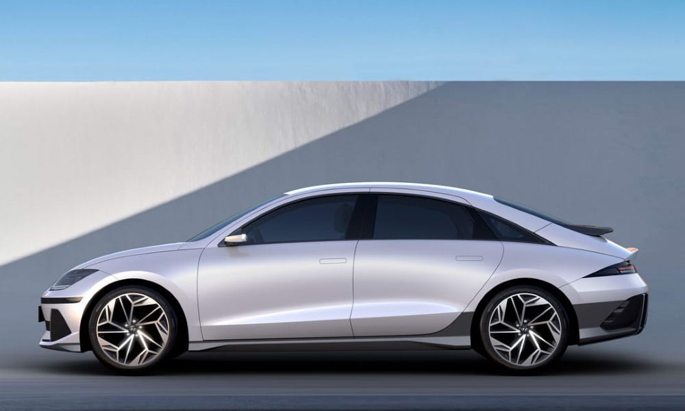 Hyundai Ioniq 6 2023 lateral - Fuente: revista Motor Mundial