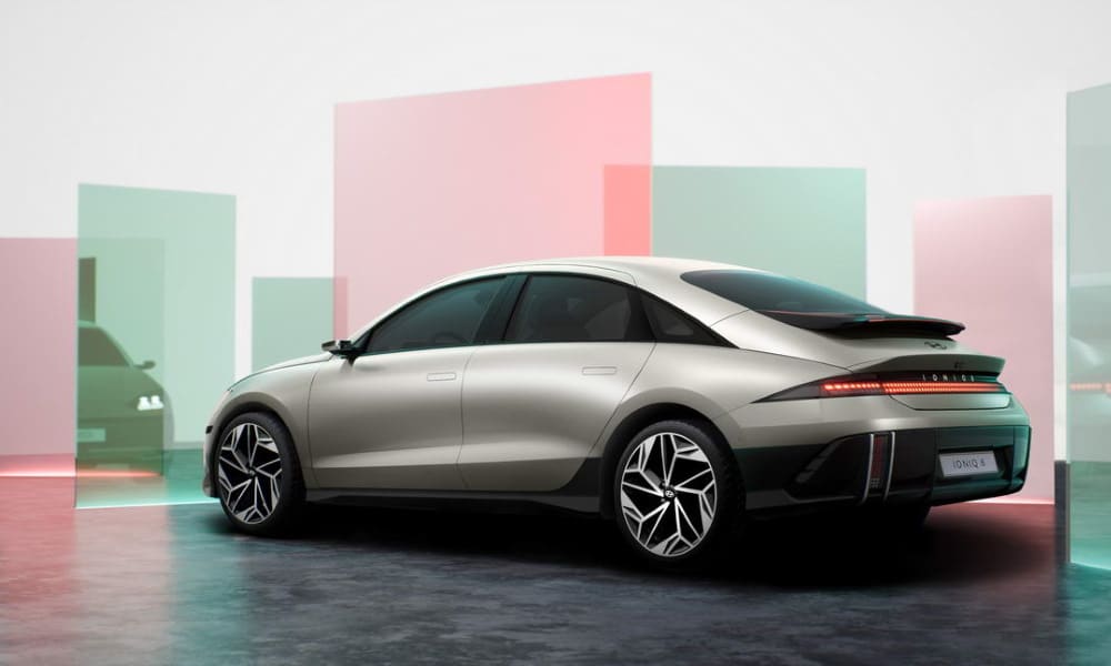 Hyundai Ioniq 6 2023 ¾ trasera - Fuente: revista Motor Mundial