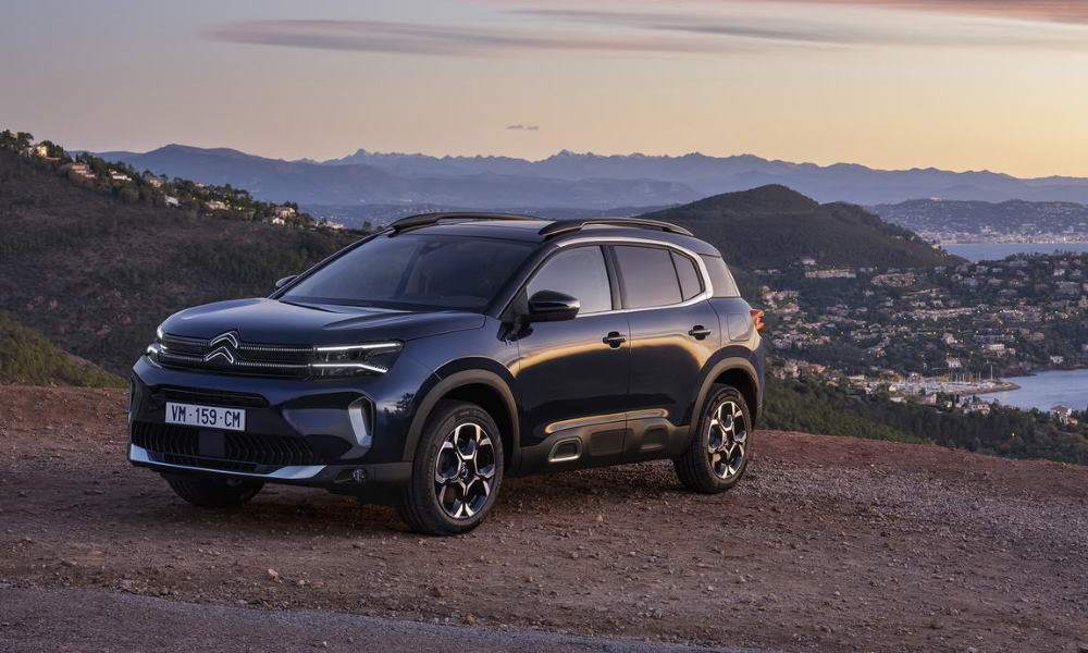 Citroën C5 Aircross Plug-In Hybrid ¾ delantera - Fuente: revista Motor Mundial