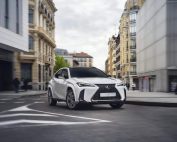 Lexus UX 2023 ¾ delantera - Fuente: revista Motor Mundial