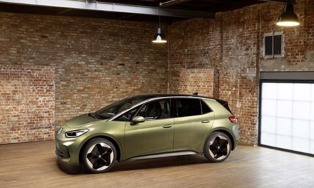 Volkswagen ID.3 2023 restyling lateral - Fuente: revista Motor Mundial