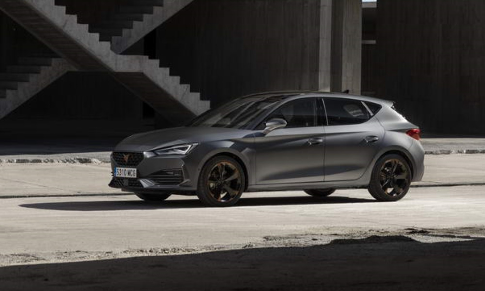 Cupra León eTSI 150 CV DSG ¾ delantera - Fuente: revista Motor Mundial