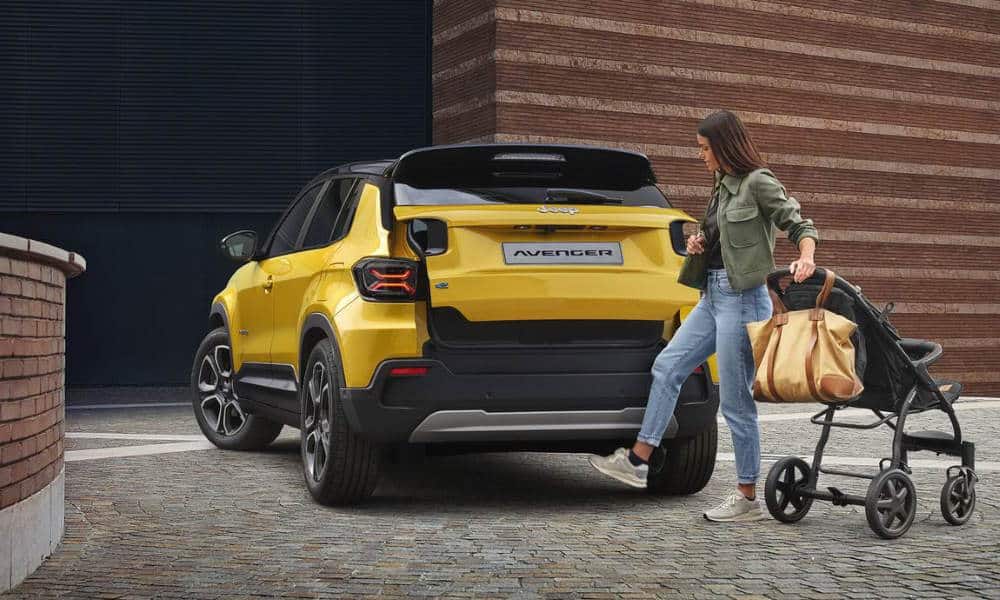 Jeep Avenger trasera - Fuente: revista Motor Mundial