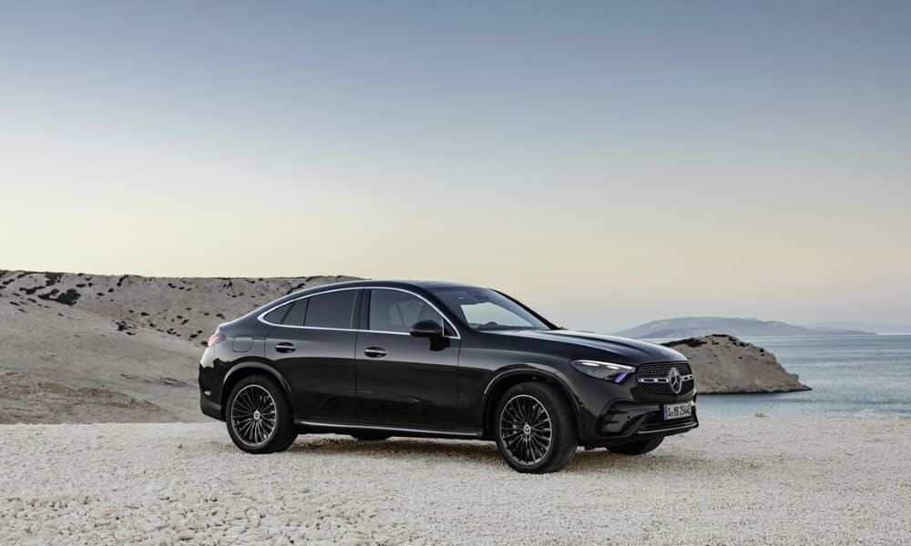Mercedes-Benz GLC Coupé 2023 lateral 3/4 - Fuente: revista Motor Mundial