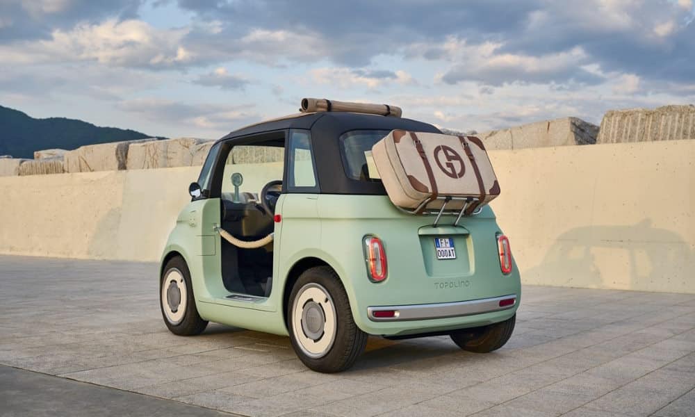 Fiat Topolino “Docevita” 2024 ¾ trasera - Fuente: revista Motor Mundial