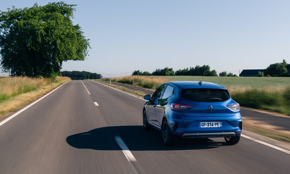 Renault Clio 2023 trasera - Fuente: revista Motor Mundial