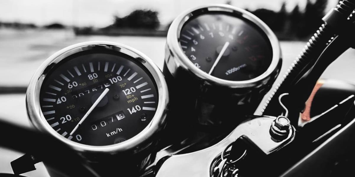 Tacometro de moto 4